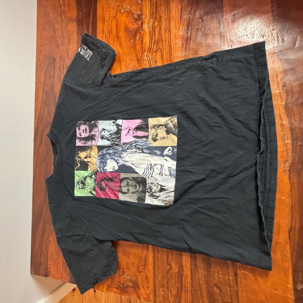 Taylor Swift The Eras Tour‎ Black Graphic T-Shirt Concert Merch Small US Dates